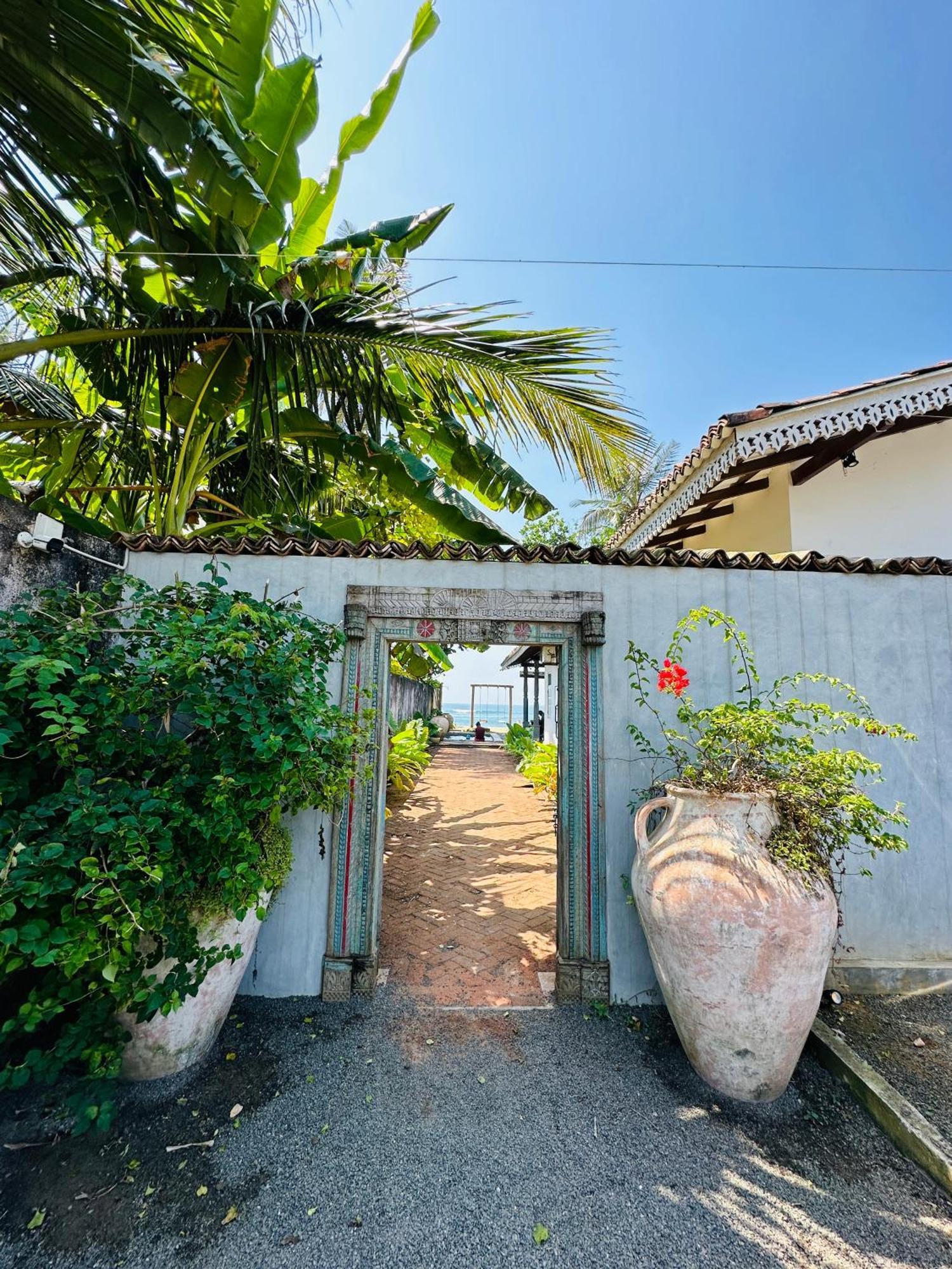 Hotel Moi Talpe By Dbi Exterior foto